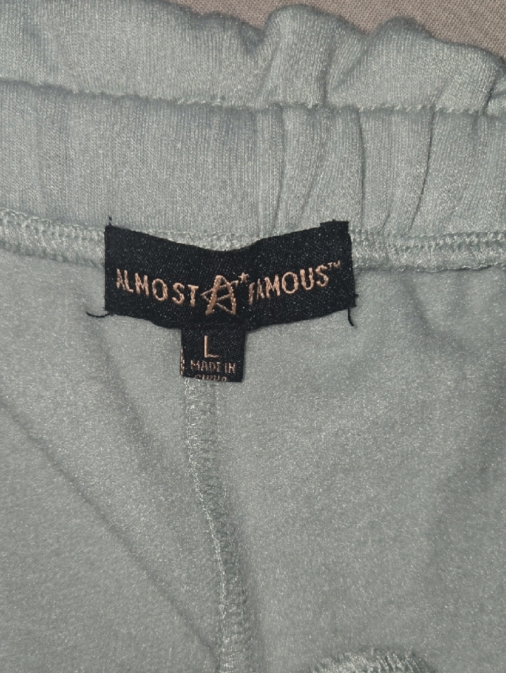 Almost Famous Ruffle Shoulder Jogger Set - Picture 7 of 7